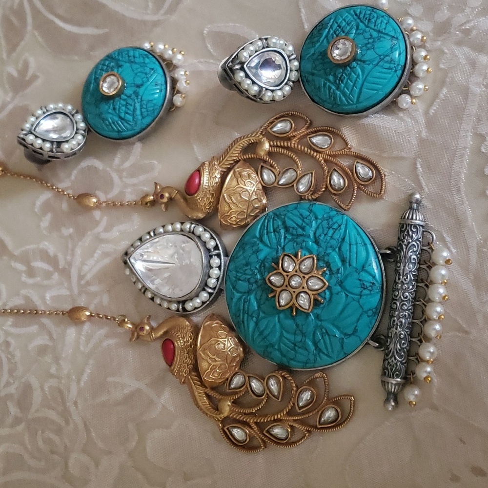 NWT, Indian Necklace & Earrings set